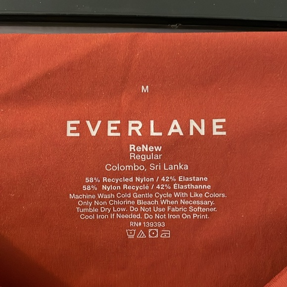 EVERLANE Perform Legging - Picture 3 of 3